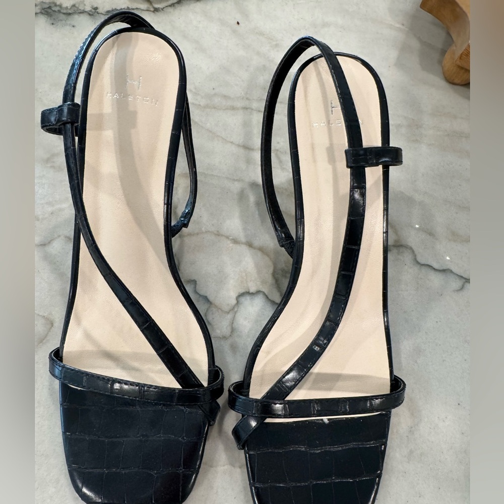 H HALSTON BLACK SUNSET VEGAN LEATHER SLINGBACK HEELS
H by Halston size 9